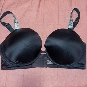 Victoria’s Secret Push up Bra, size 38D, Sleek black.